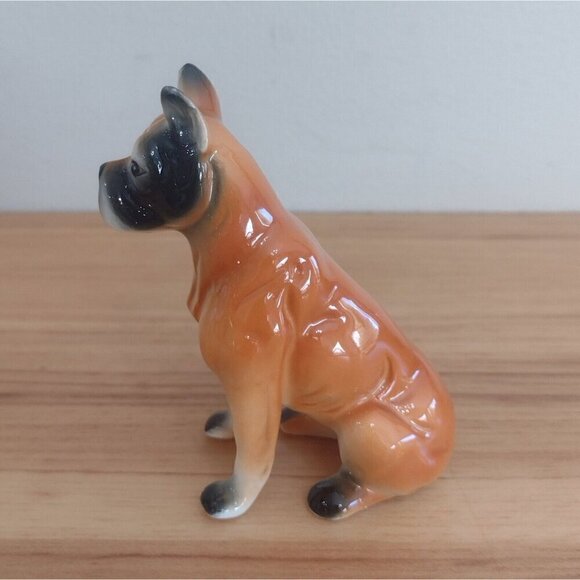 Vintage Glazed Porcelain Boxer Sitting Dog Figurine Unmarked 3.5" - Picture 3 of 7
